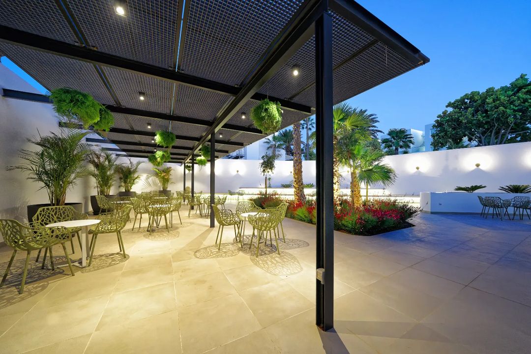 Nautilus Luonge Bar & Terrace