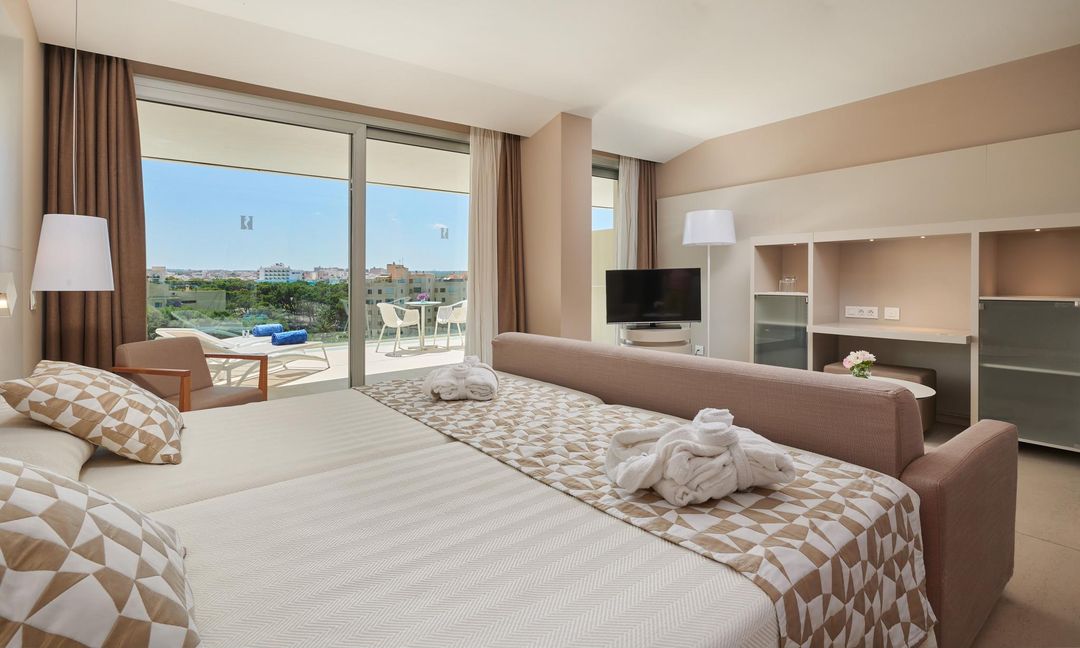 Junior Suite Vista Piscina