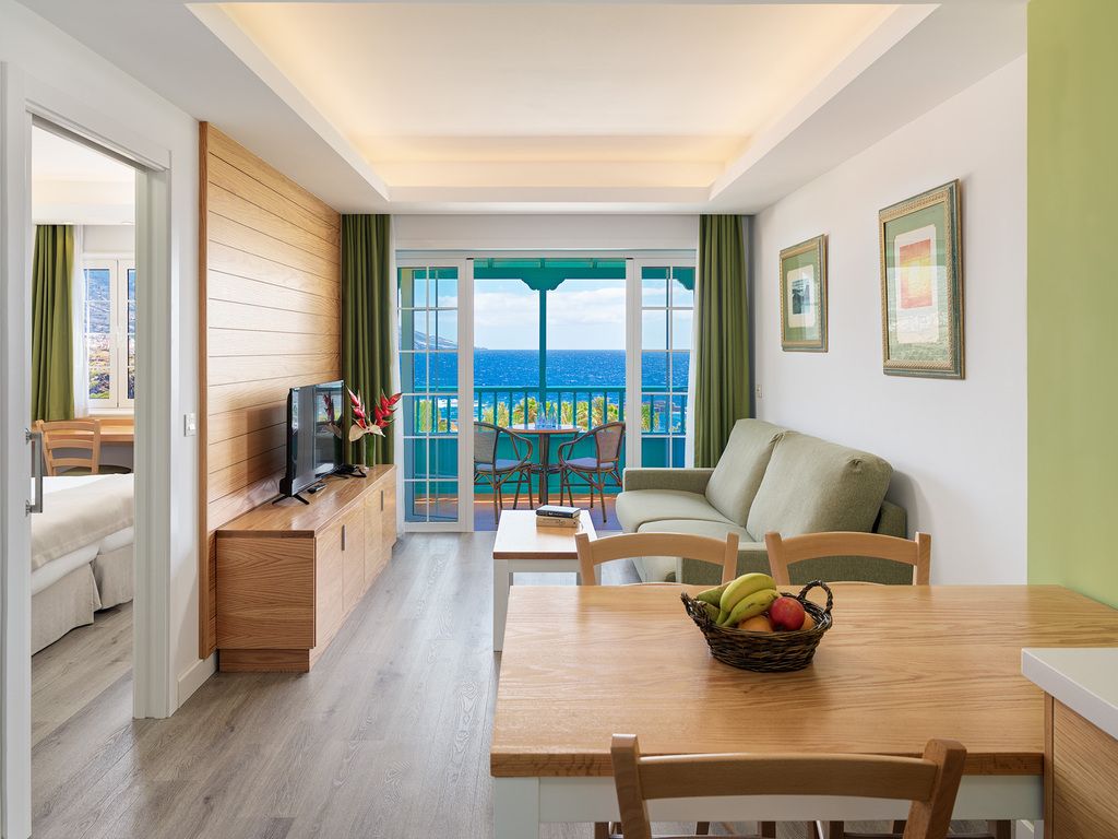 Habitación Premium Vista Mar 3ª - 5ª Planta + coche